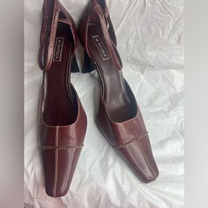 M.Patrick Wine Low Heel Shoe